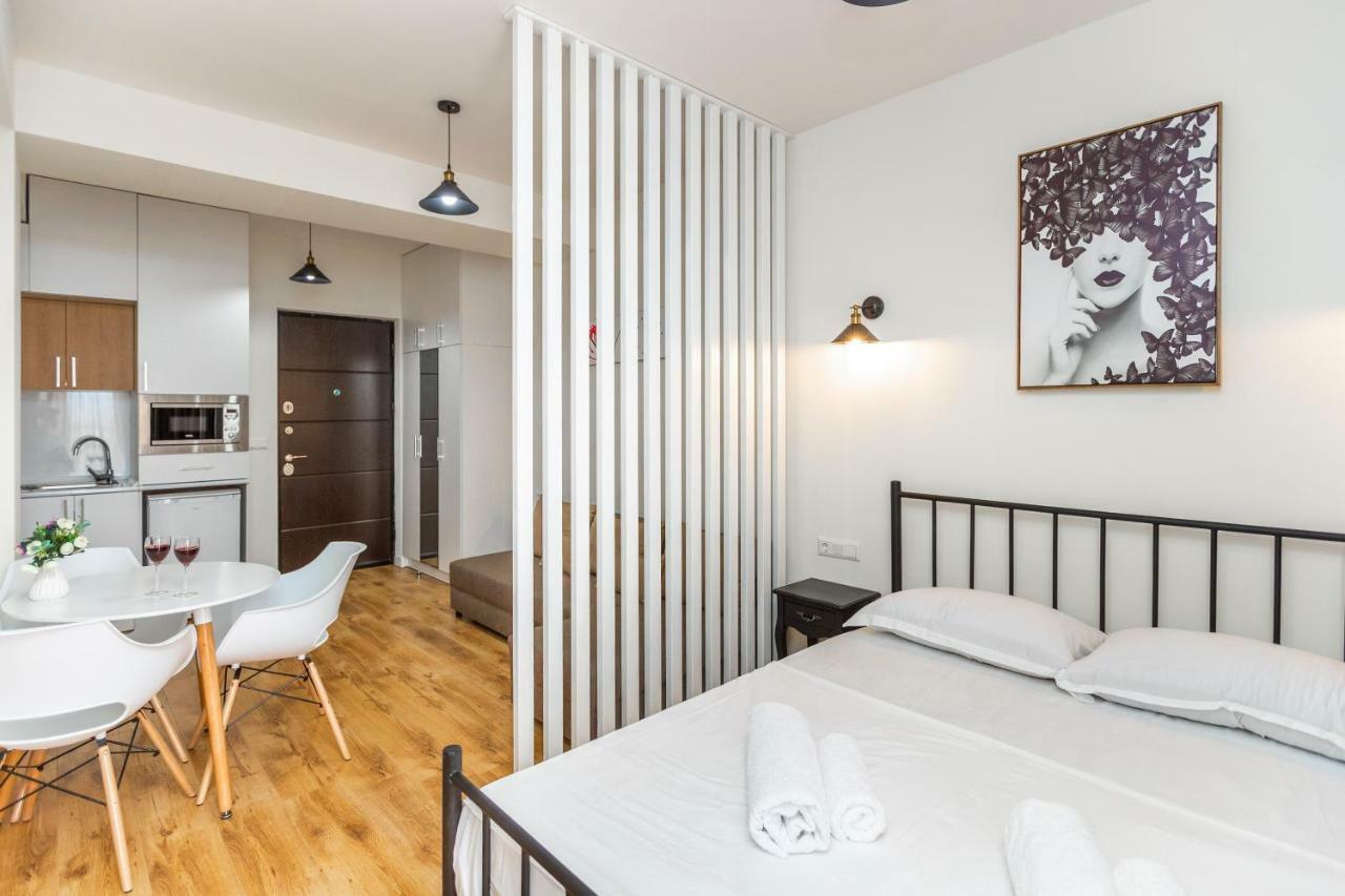 Apartamento Twins Tower Tiflis Exterior foto