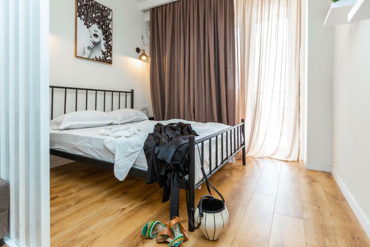 Apartamento Twins Tower Tiflis Exterior foto