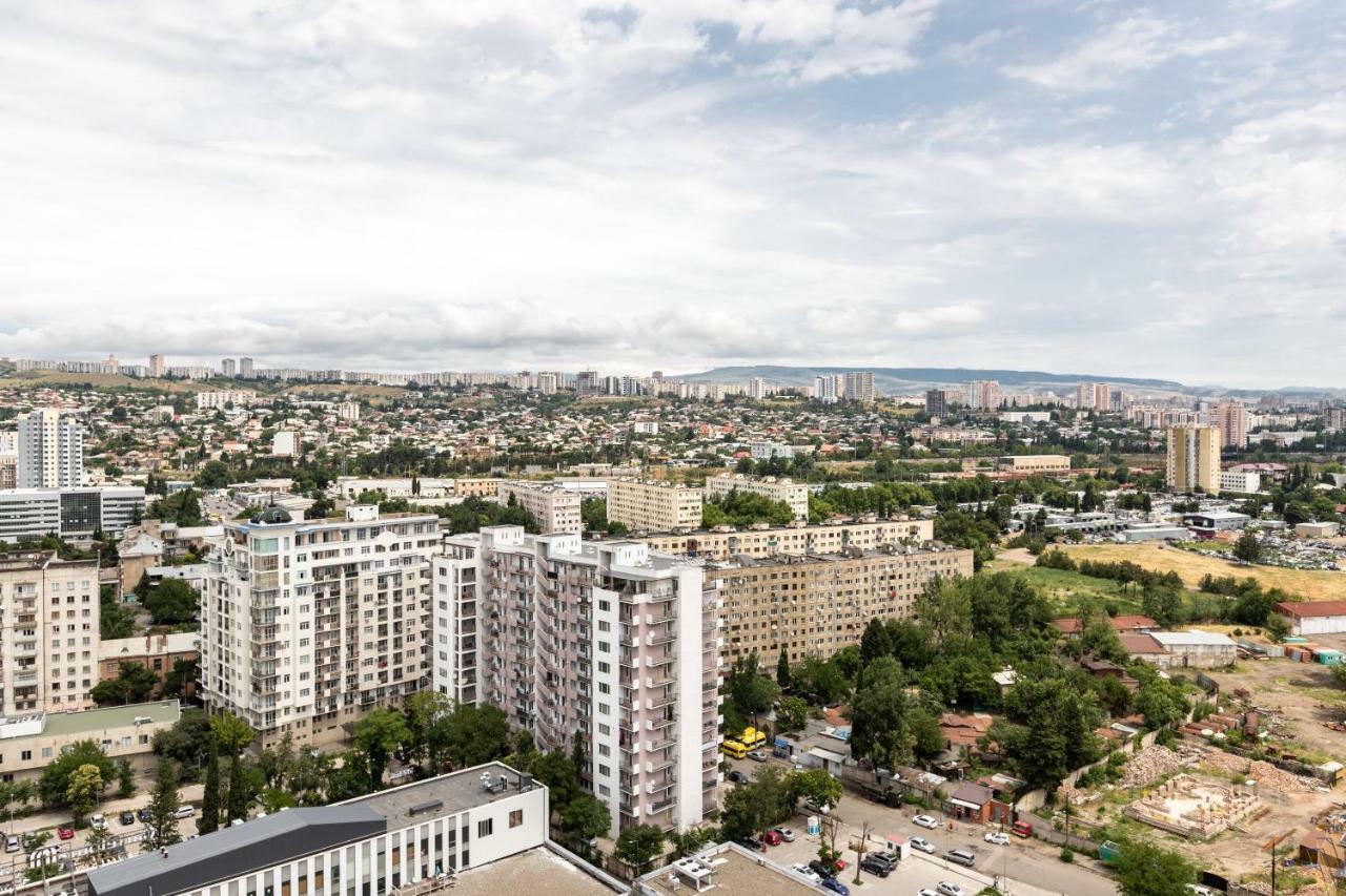 Apartamento Twins Tower Tiflis Exterior foto