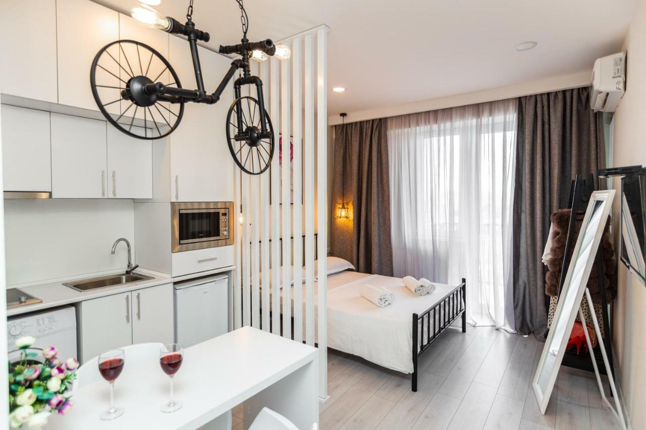 Apartamento Twins Tower Tiflis Exterior foto