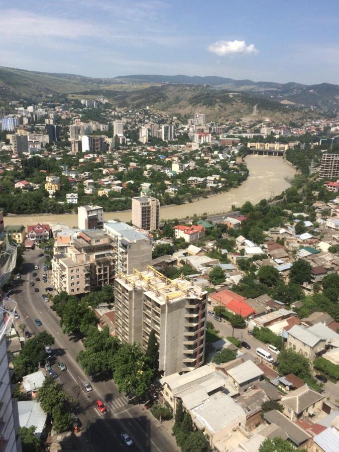 Apartamento Twins Tower Tiflis Exterior foto